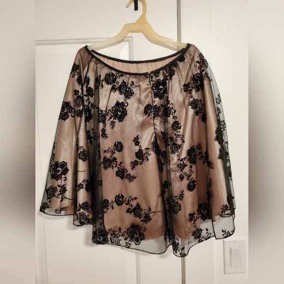 🌟3 for $25-Black lace skirt with silky gold underlayment. - Picture 3 of 3